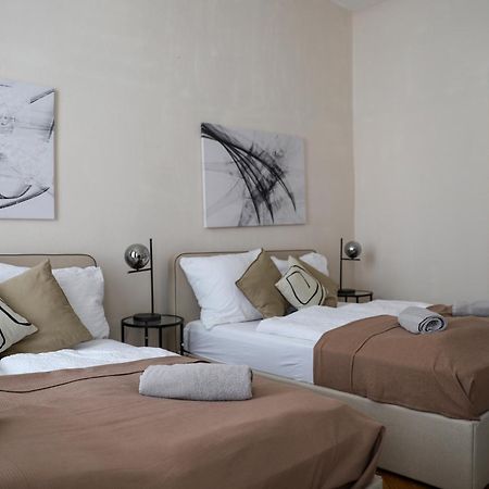 Spacious Apartment, 3 Min To U6 Metro Viena Exterior foto