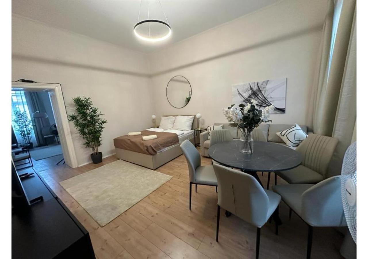 Spacious Apartment, 3 Min To U6 Metro Viena Exterior foto