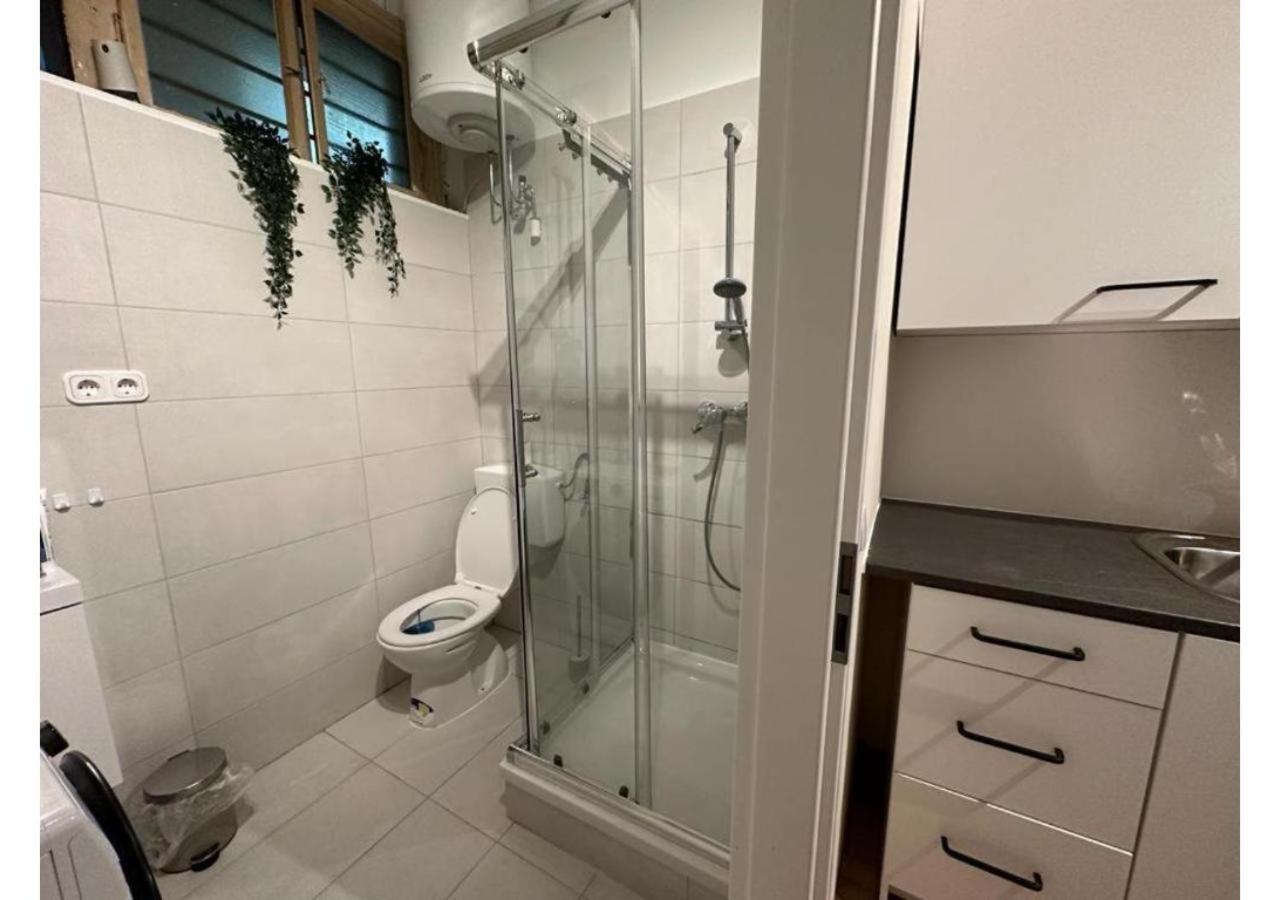 Spacious Apartment, 3 Min To U6 Metro Viena Exterior foto