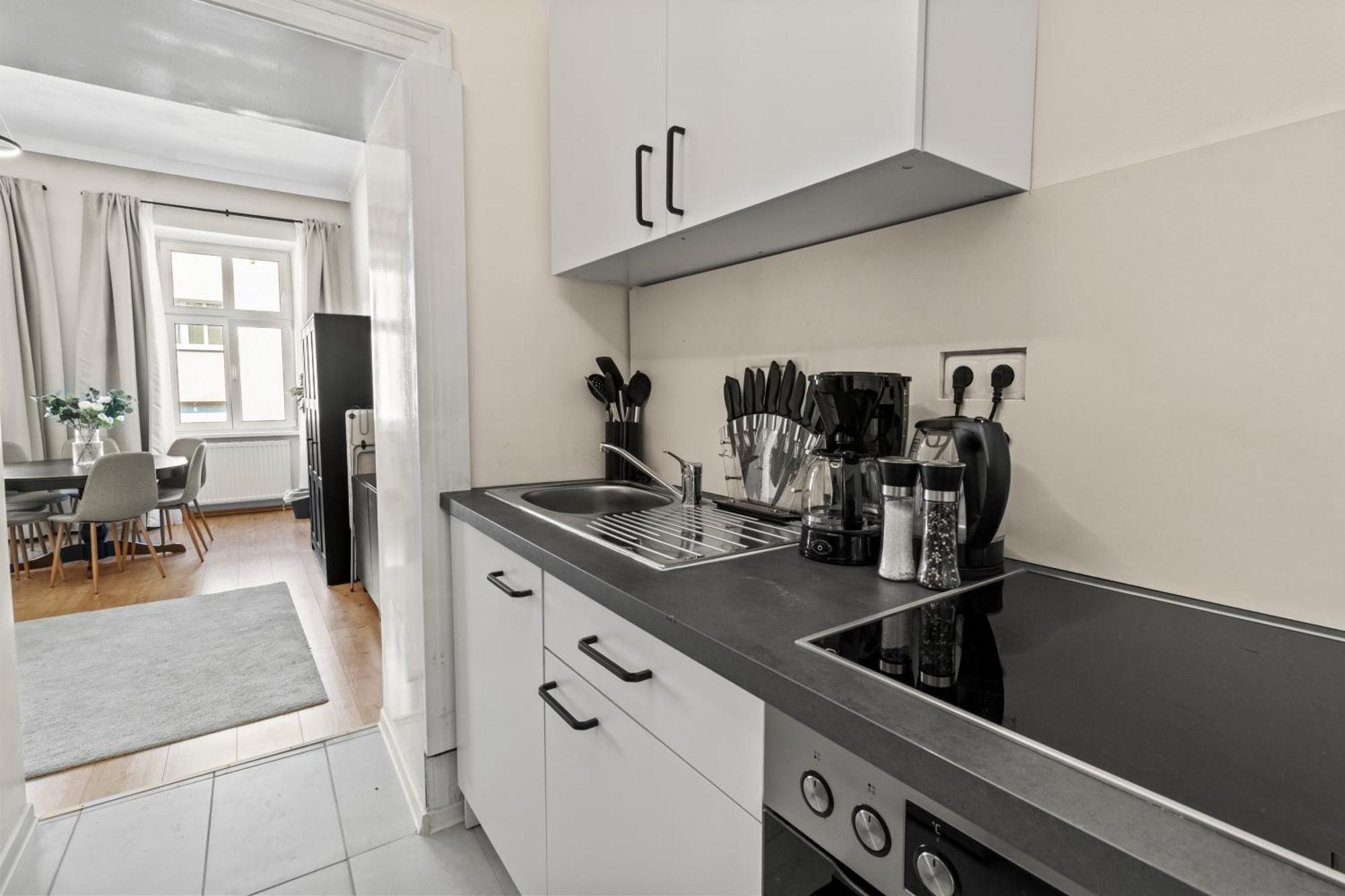 Spacious Apartment, 3 Min To U6 Metro Viena Exterior foto