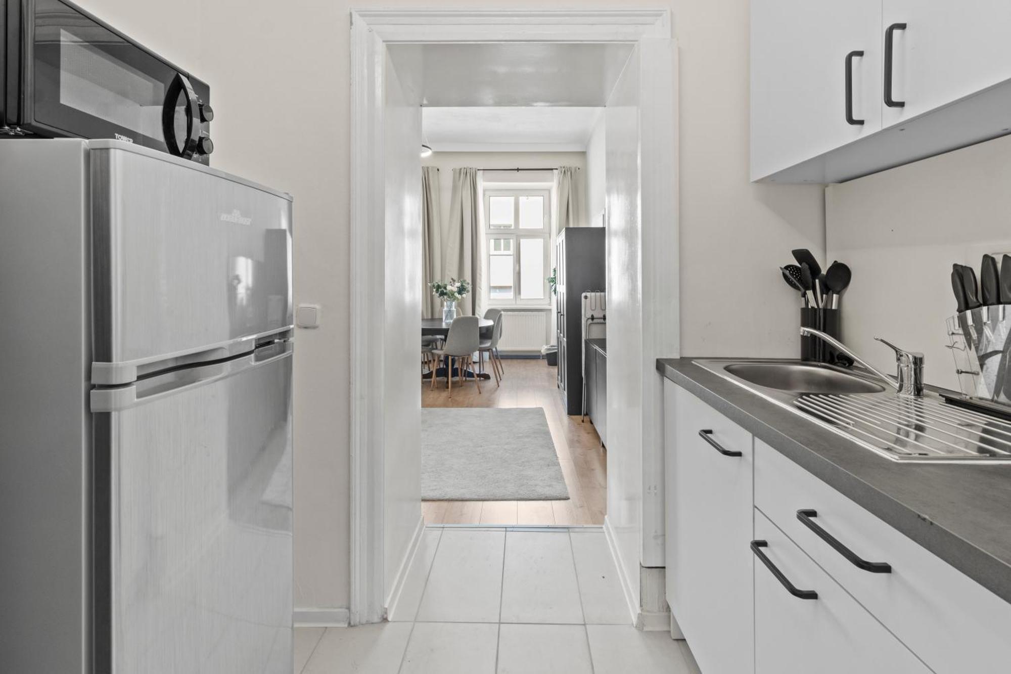 Spacious Apartment, 3 Min To U6 Metro Viena Exterior foto